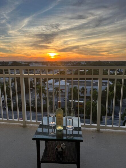 Building Photo - 350 N Federal Hwy