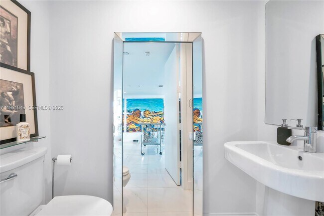 Building Photo - 1040 Biscayne Blvd