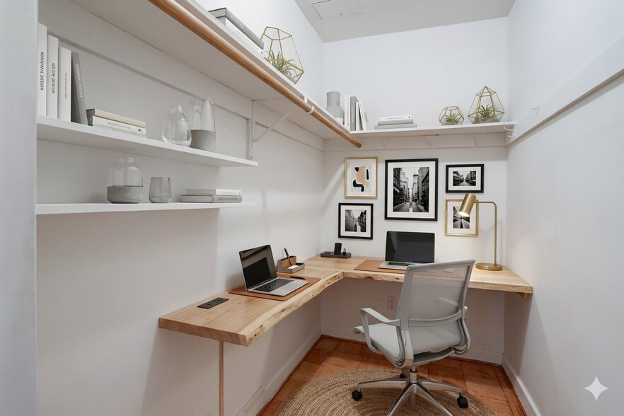 Closet turned (Potential) Office Space - 3000 Spout Run Pkwy