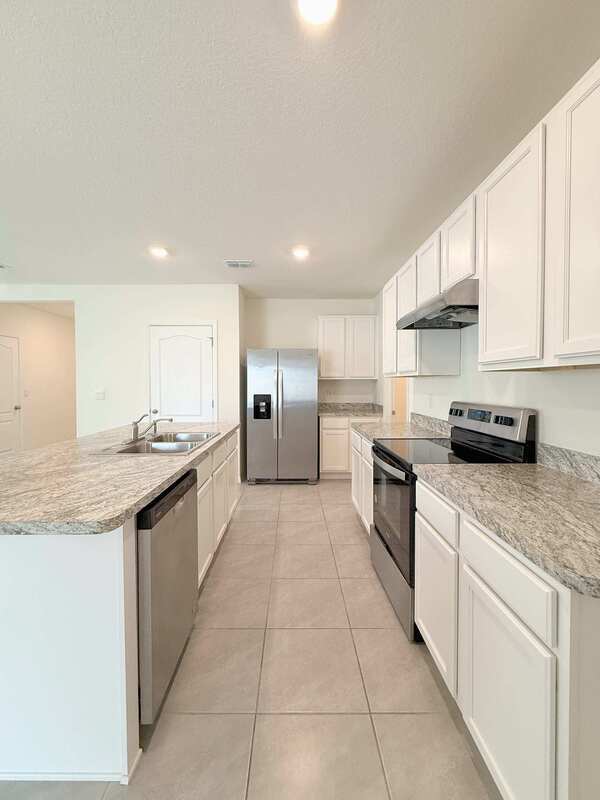 Building Photo - 1374 Holodak Dr