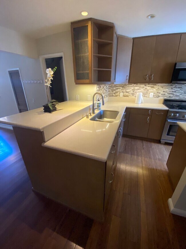 Building Photo - Seascape Community: 2 Bedroom 2.5 Bath Tow...
