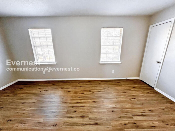 Building Photo - 8917 Tanya Dr