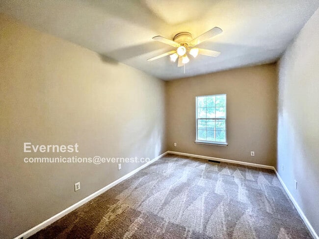 Building Photo - 205 Camellia Dr