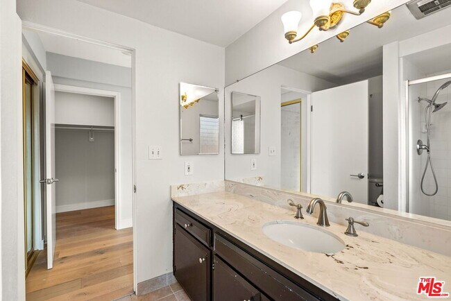 Building Photo - 4771 La Villa Marina