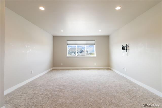 Building Photo - 2554 Eastview Dr