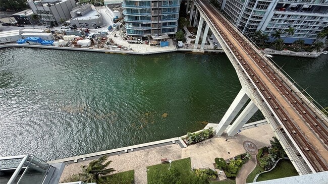 Building Photo - 92 SW 3rd St