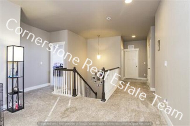Building Photo - 10675 Abrams Dr