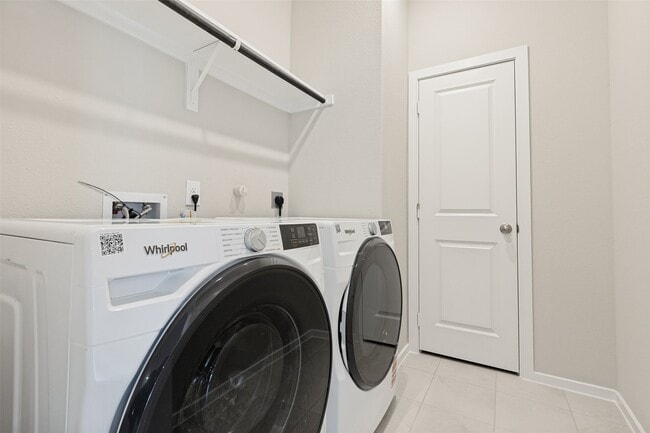 Building Photo - 5218 Pecan Orch Trl