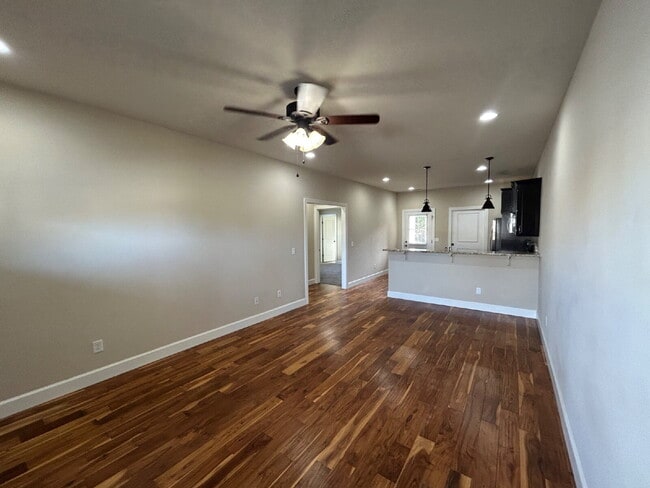 Building Photo - 2BD 2BA Duplex Unit Cooper Square