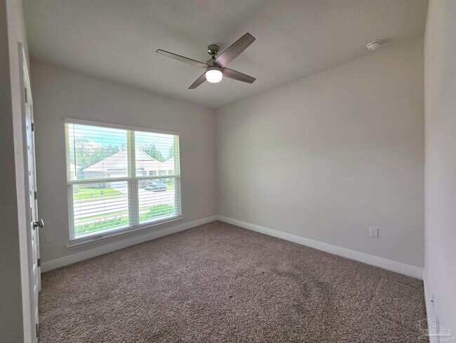 Building Photo - 7757 Burnside Lp