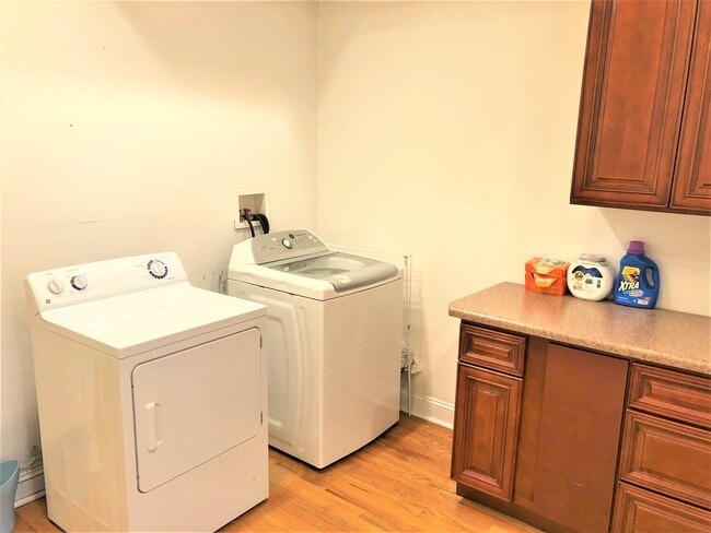 Building Photo - 3461 Holmead Pl NW