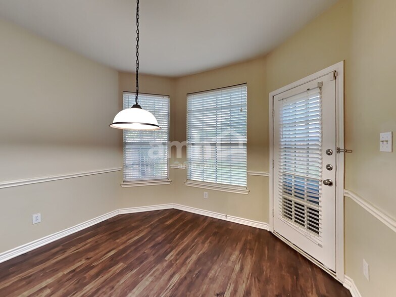 Building Photo - 1414 Monte Carlo Dr