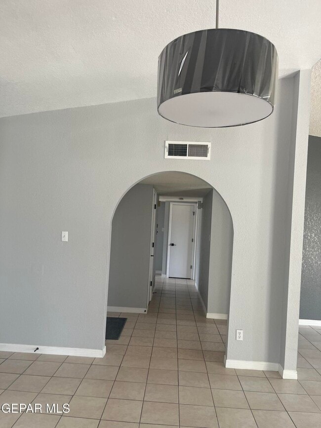 Building Photo - 1713 Dana Michelle St