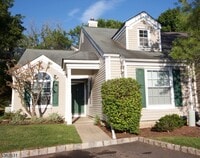 Building Photo - 395 Terrace Ln