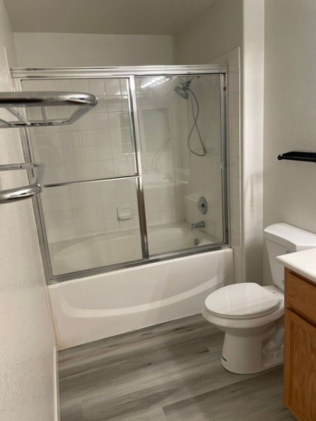 Building Photo - 4 Bd 2 story Home 89148