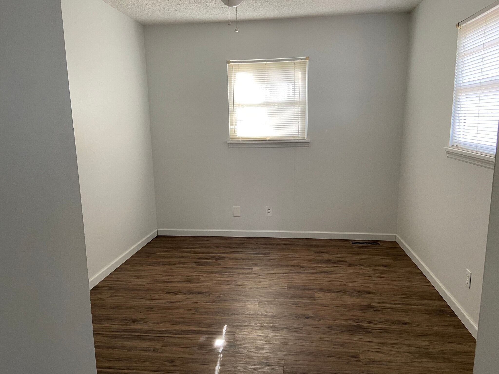 Building Photo - 20 Kimbell Ct