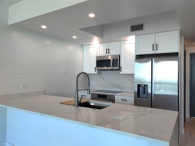 Building Photo - 888 Biscayne Blvd