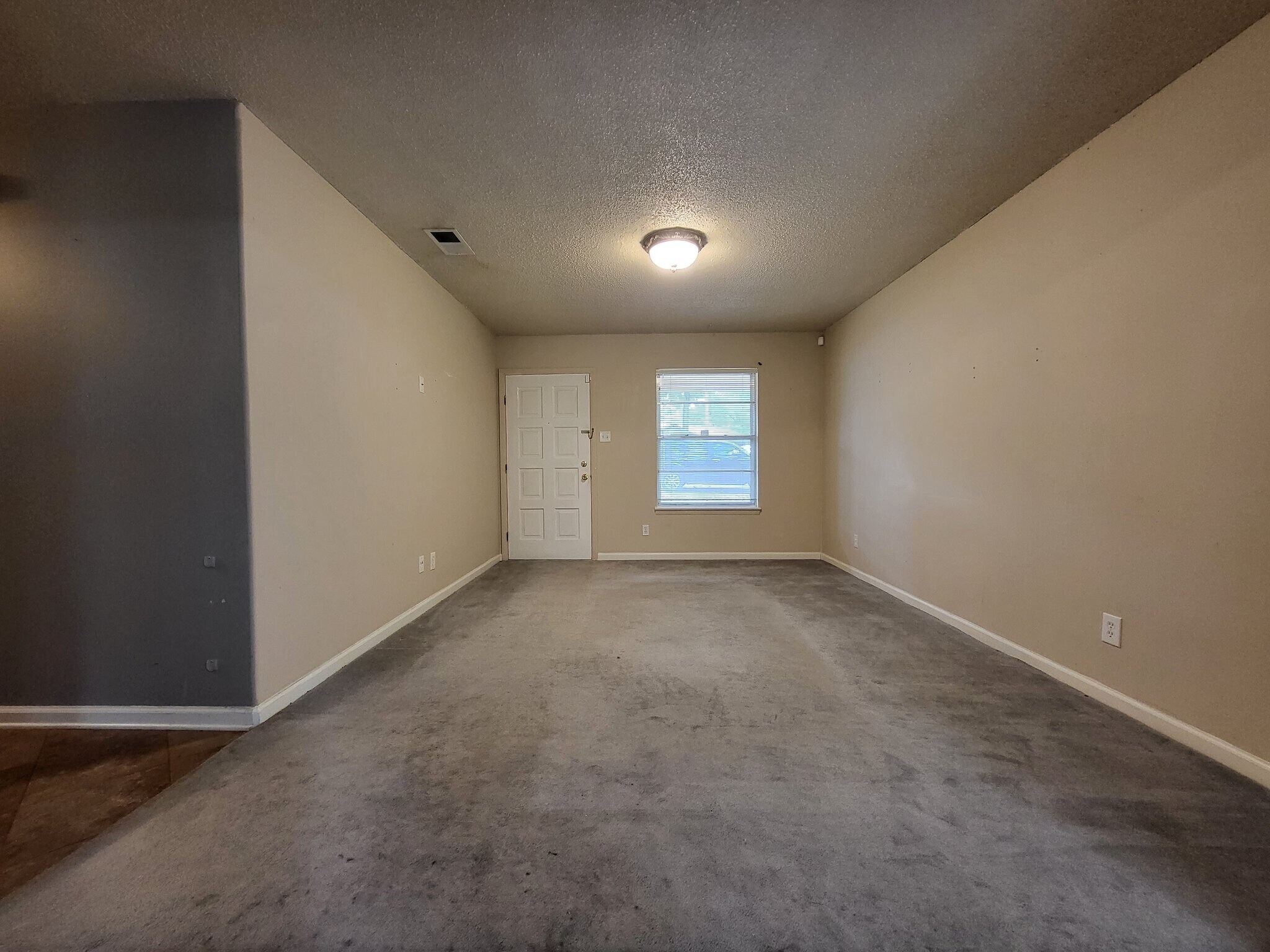 Building Photo - 10 Northhaven Pl
