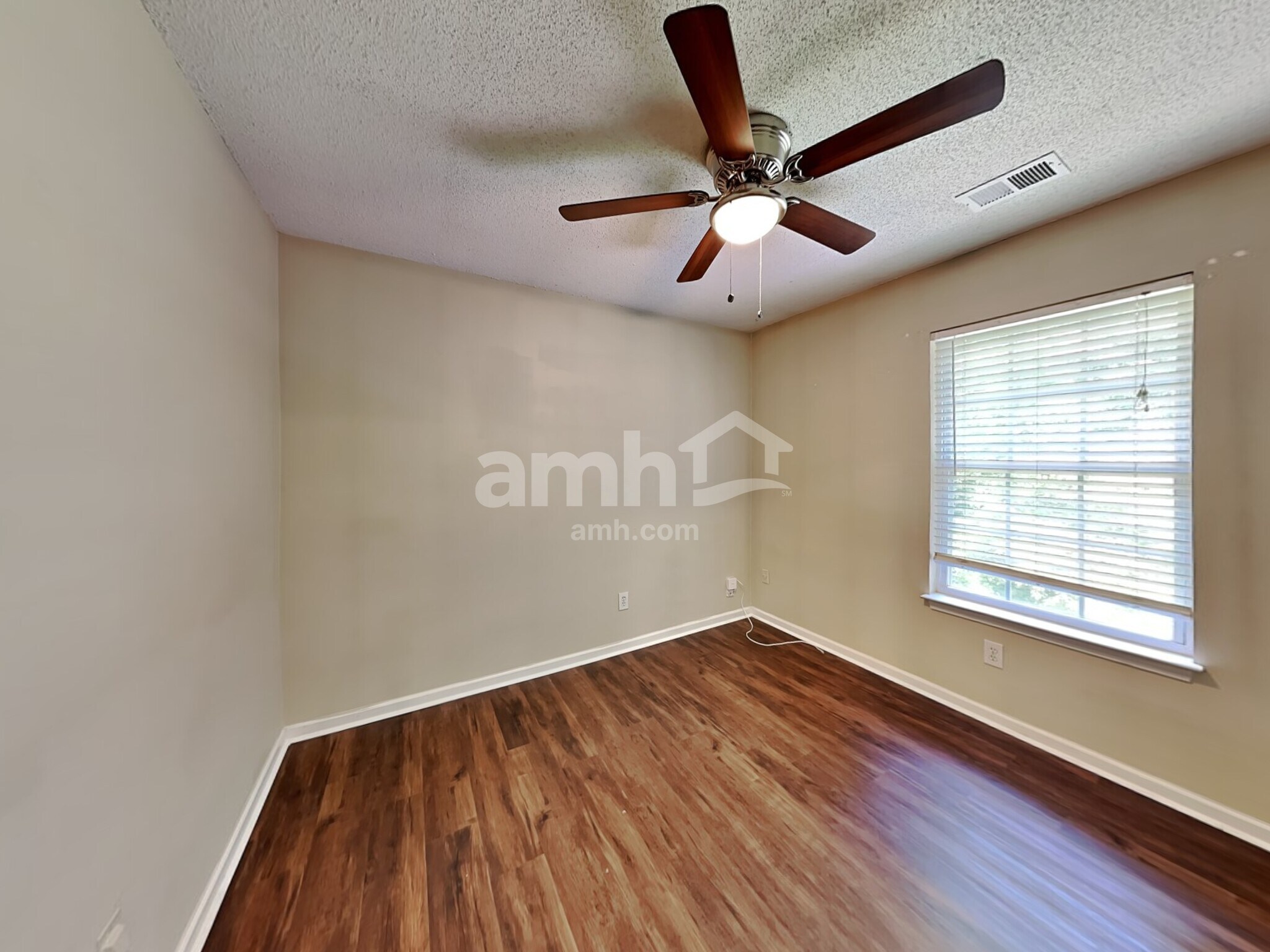 Building Photo - 6939 Brachnell View Dr