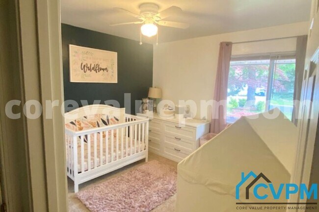 Building Photo - 16200 Alderwood Ln
