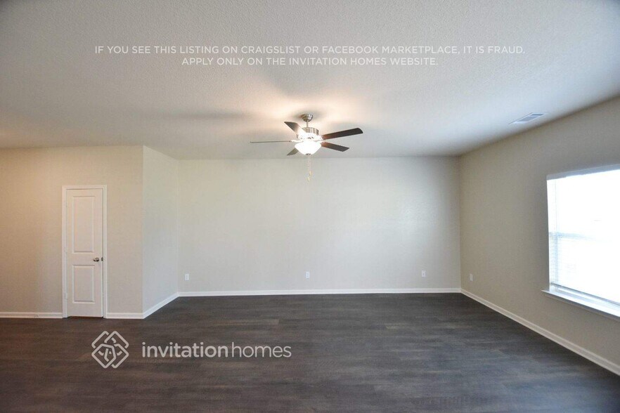 Building Photo - 636 Gleaner Wy