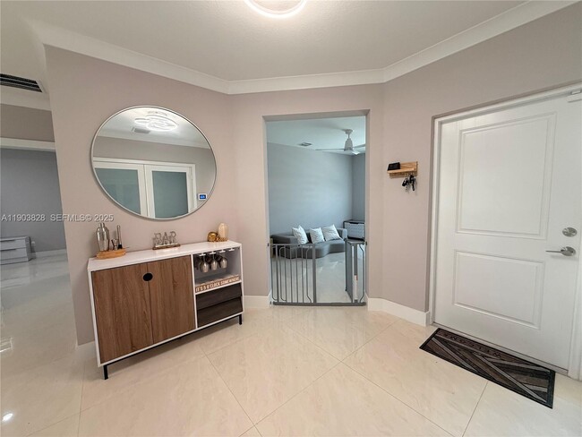 Building Photo - 1718 California