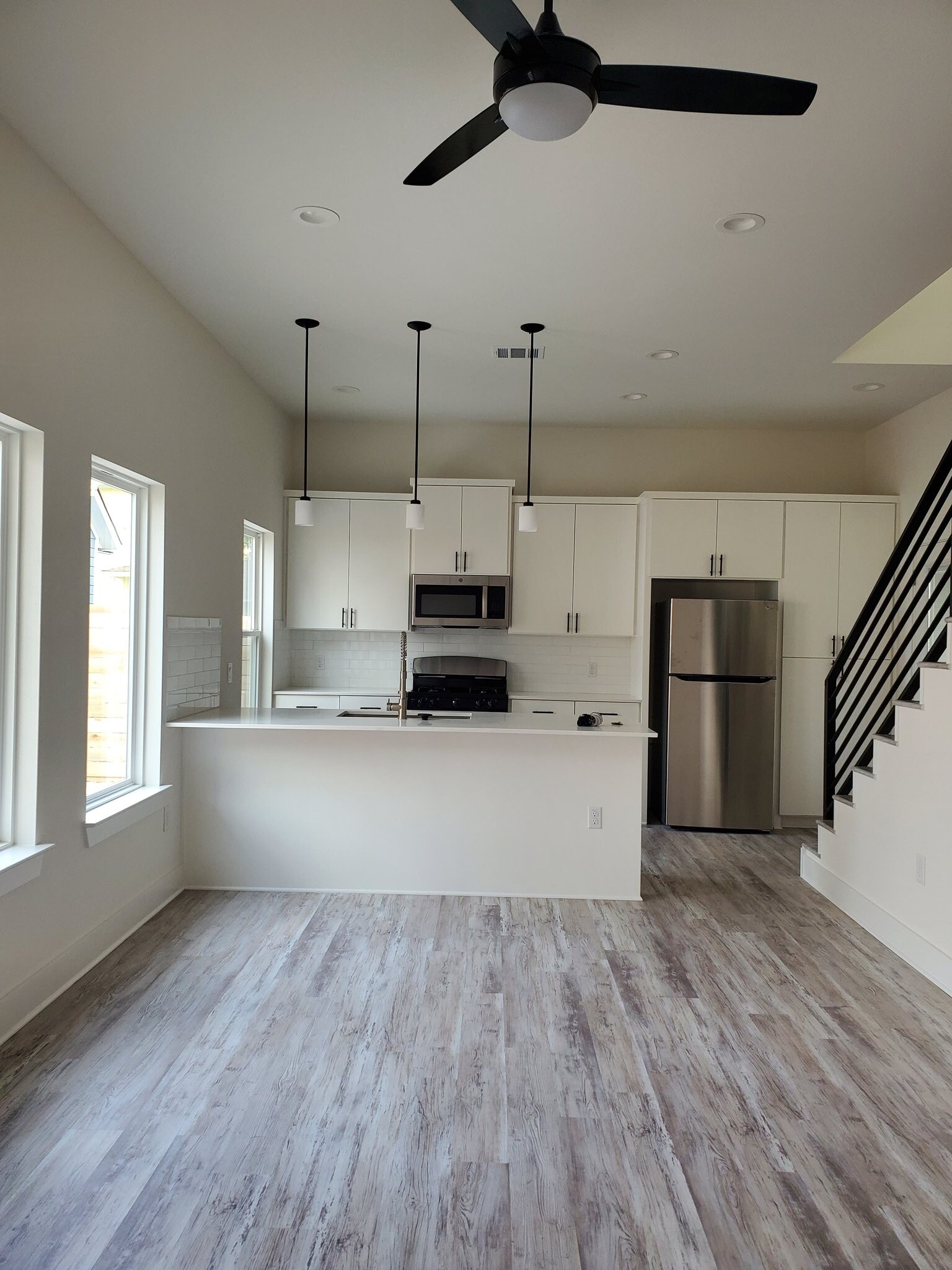 Building Photo - 6016 Fairway St