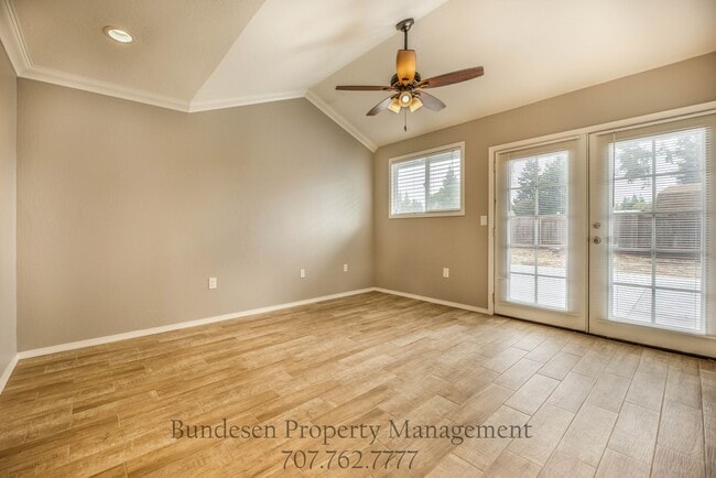 Building Photo - 746 Bonnie Ave