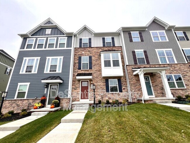Primary Photo - 4906 Spruce Rd