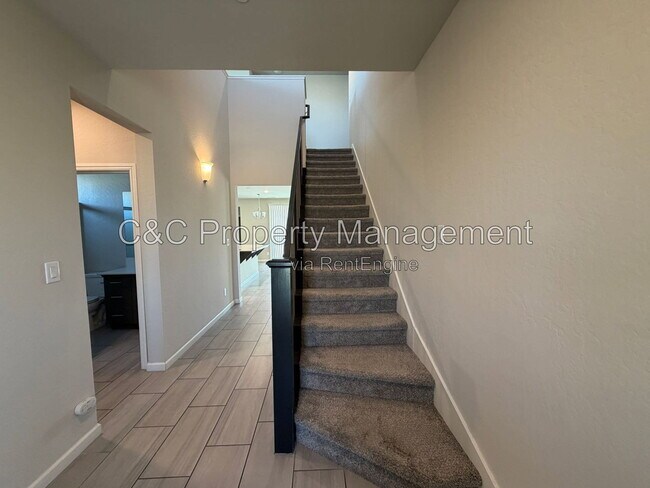 Building Photo - 3335 Las Rosas Ave