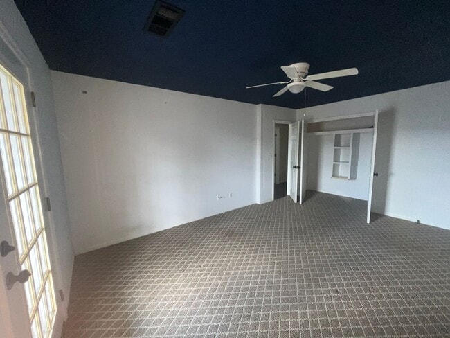Building Photo - 14 Brook Meadows Cir
