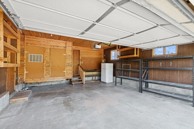 Building Photo - Whitefish Home