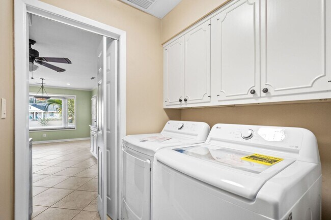 Building Photo - 3-Bedroom | 3.5-Bath Home for Rent in The Dunes – Myrtle Beach