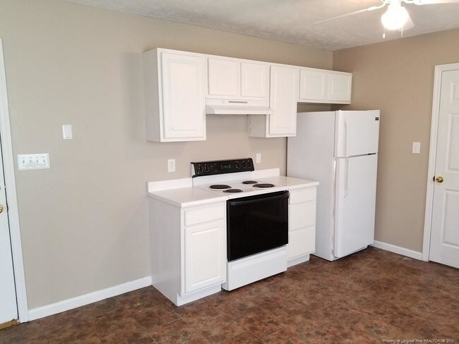 Building Photo - 210 Longleaf Pines Dr