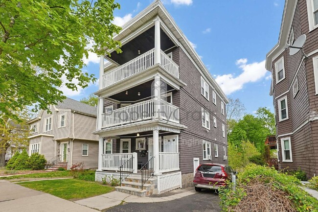 Building Photo - 87 Belgrade Ave