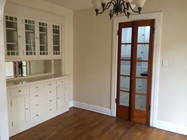 DINING - 1026 Havenhurst Dr
