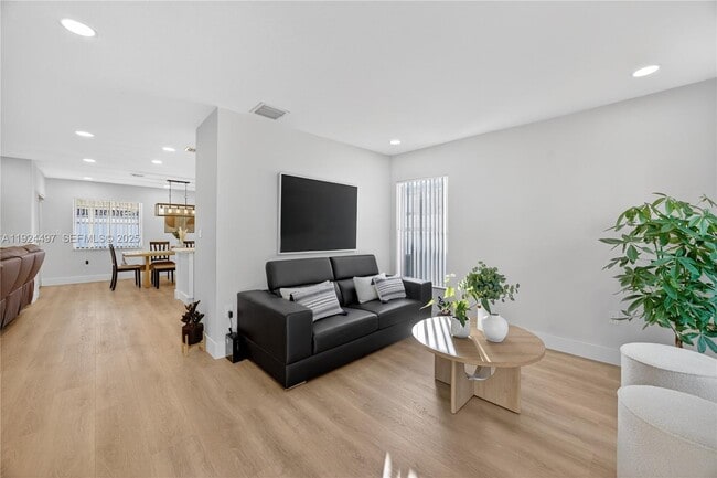 Building Photo - 11352 SW 245th St