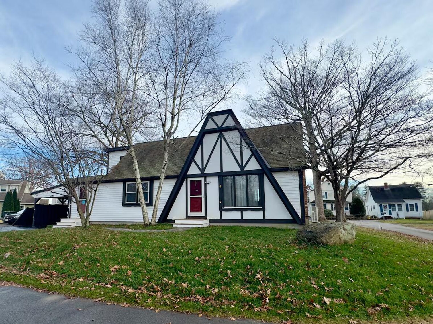 Building Photo - 2 A Cedar Dr