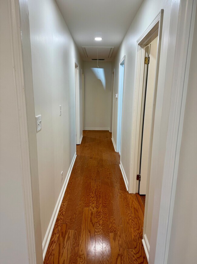 Building Photo - 1524 Galway Bay Cir