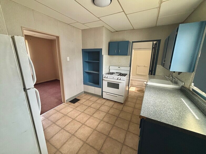 Building Photo - 158 16th St NW