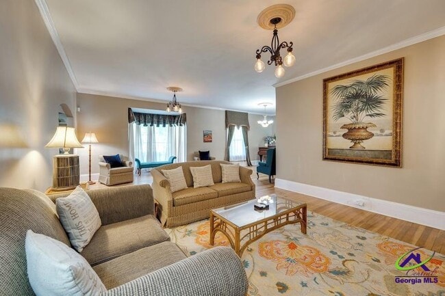 Building Photo - 422 Forrest Dr