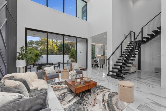 Building Photo - 7608 Antilla St