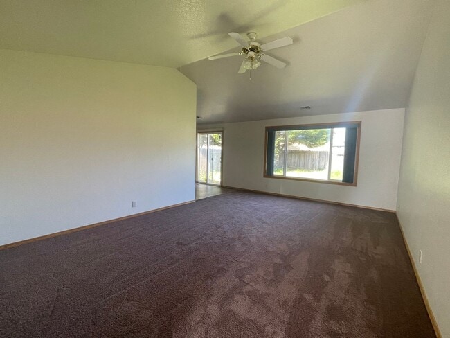 Building Photo - McKinleyville Home : Tier 2