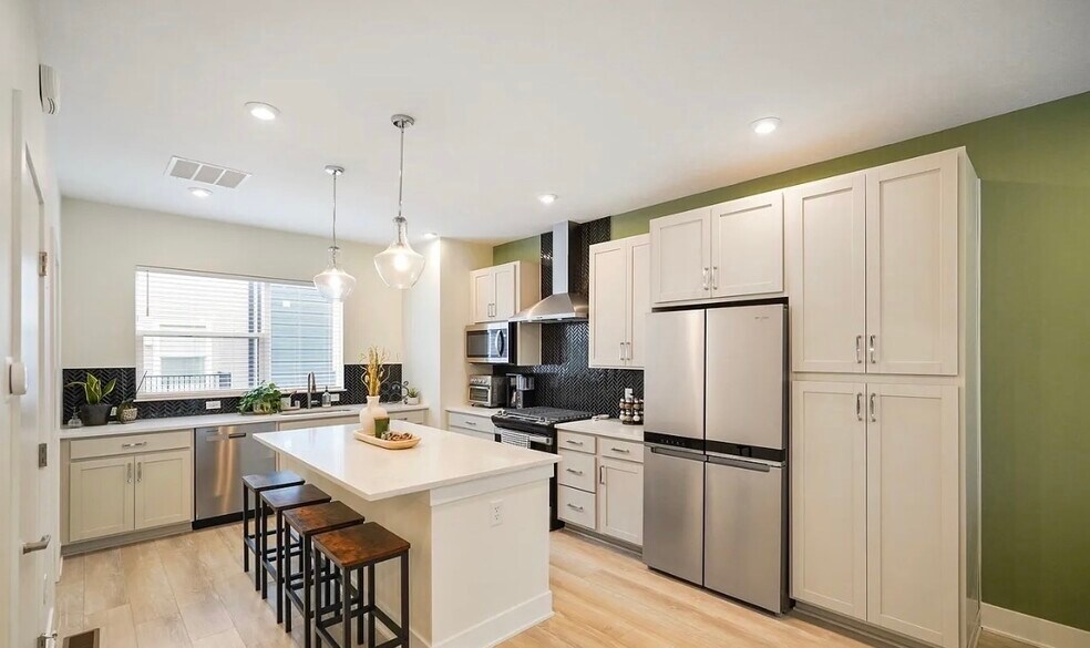 Building Photo - 2125 Coretta Way