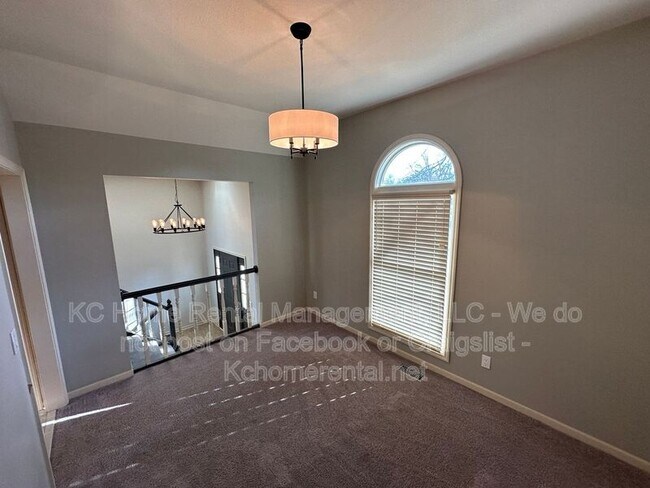 Building Photo - 9802 NW 72nd Terrace