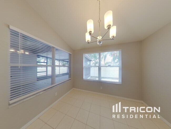 Building Photo - 10610 Little Bend Ln