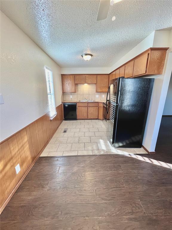 Building Photo - 233 Chalmette Dr