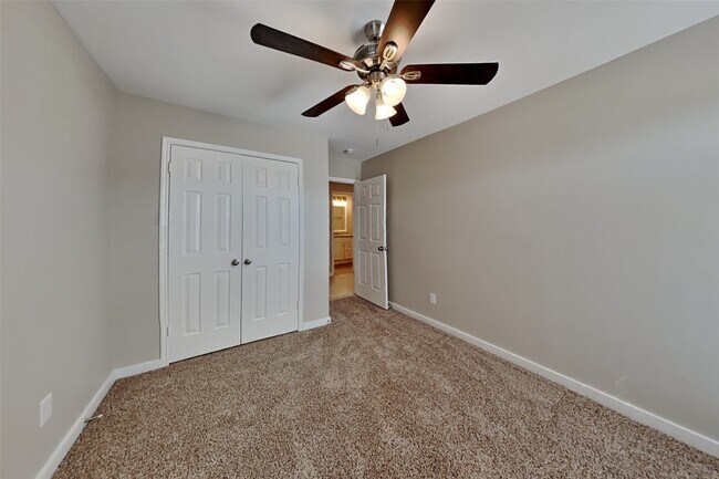 Building Photo - 18918 Cypresswood Forest Ct