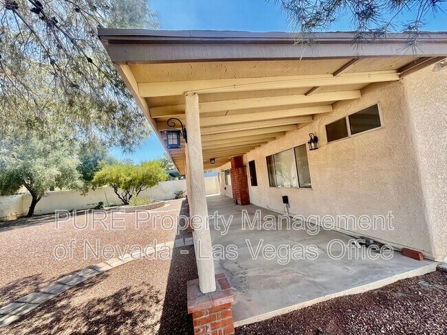 Building Photo - 6649 Wayburn Way