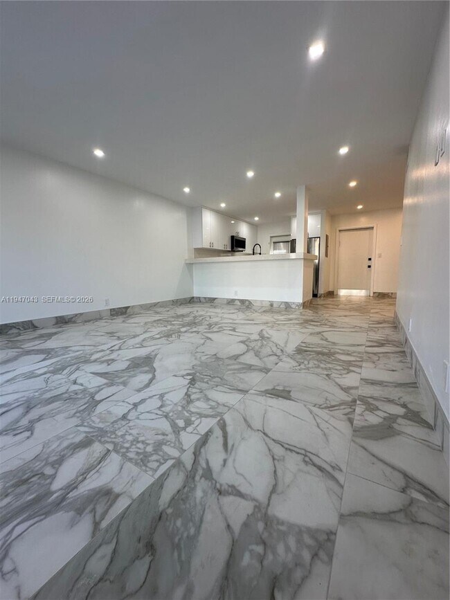 Building Photo - 4100 N 58th Ave